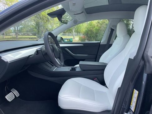 Used 2023 Tesla Model Y Performance image 7