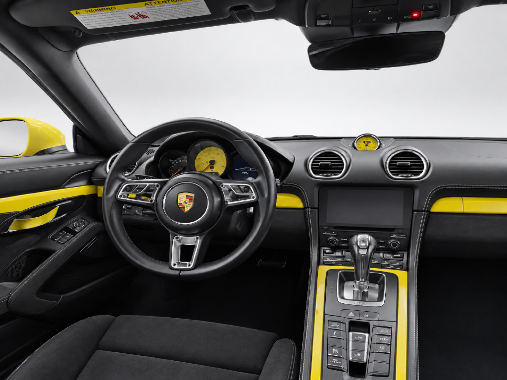 Certified 2021 Porsche 718 Boxster Spyder RWD image 11