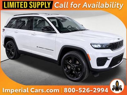 Used 2023 Jeep Grand Cherokee Altitude