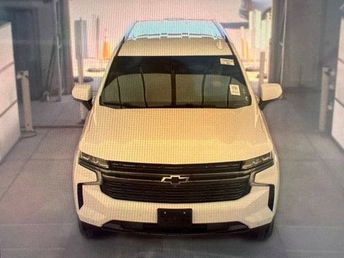 Used 2021 Chevrolet Suburban RST w/ Luxury Package RWD image 12