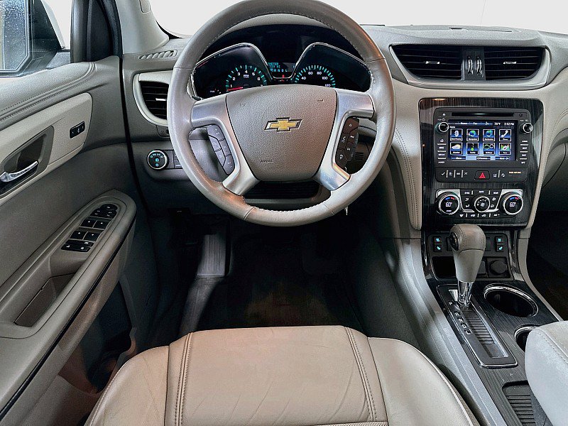 Used 2017 Chevrolet Traverse Premier FWD image 25