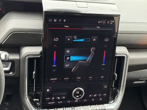 New 2026 GMC Yukon XL Denali AWD/4WD image 21
