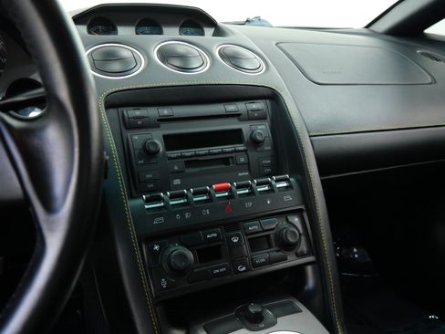 Used 2004 Lamborghini Gallardo AWD/4WD image 16
