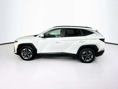 Used 2025 Hyundai Tucson SEL FWD image 4