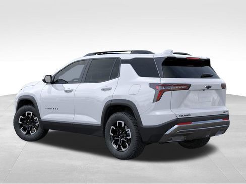 New 2026 Chevrolet Equinox ACTIV image 3