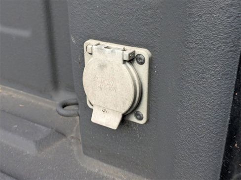 Used 2022 GMC Sierra 1500 SLT w/ SLT Premium Plus Package image 13