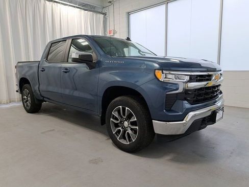 Used 2024 Chevrolet Silverado 1500 LT AWD/4WD image 4