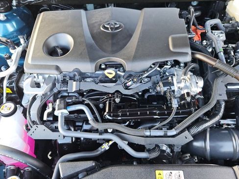 Used 2025 Toyota Camry SE image 22
