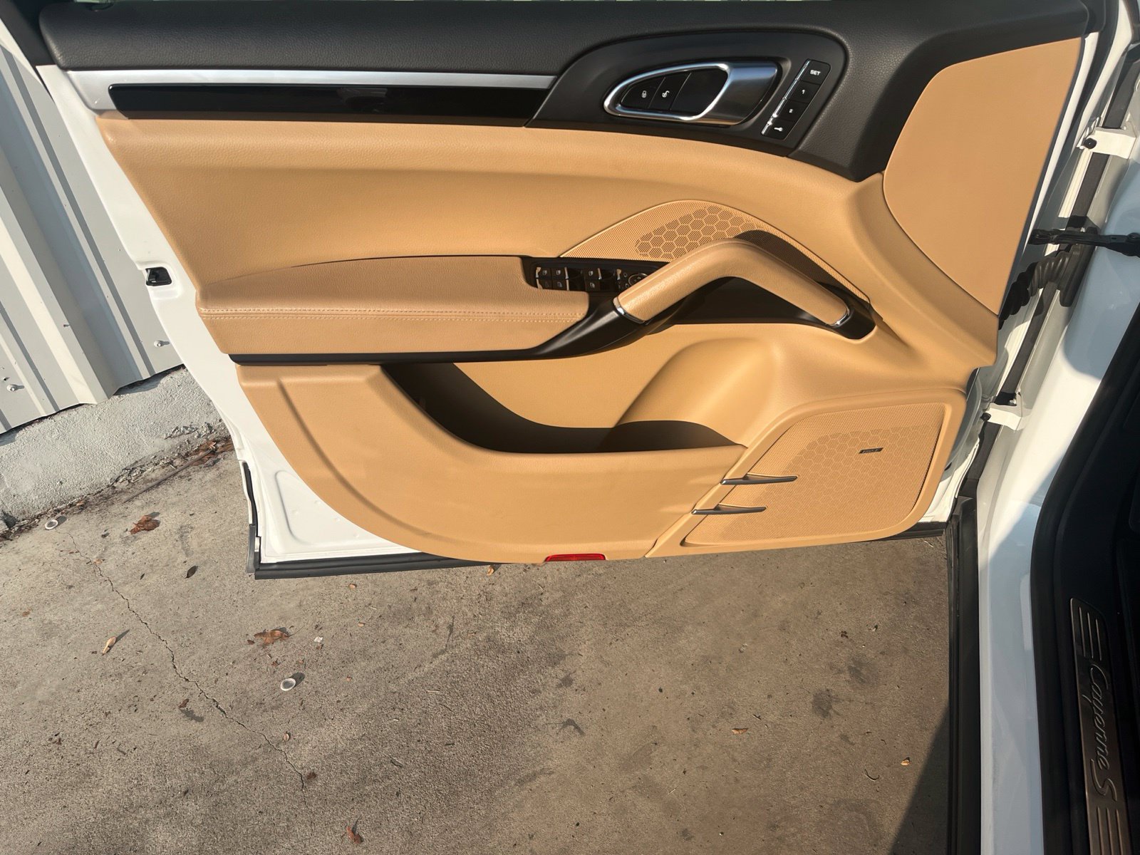 Used 2017 Porsche Cayenne S AWD/4WD image 11