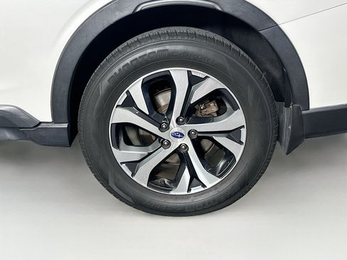 Used 2022 Subaru Outback Limited w/ Popular Package #2 AWD/4WD image 11