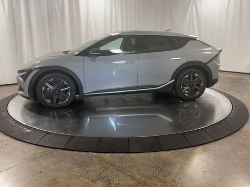 New 2025 Kia EV6 Light image 5