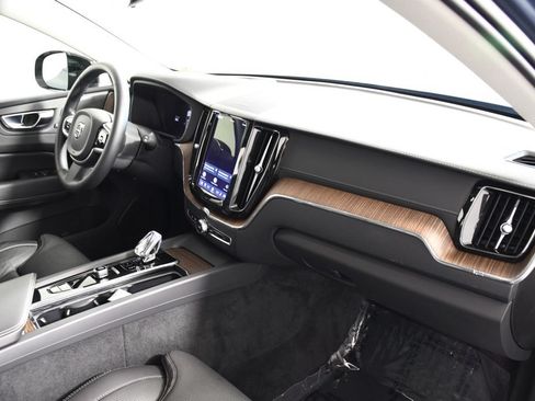 Used 2023 Volvo XC60 B6 Ultimate AWD/4WD image 19