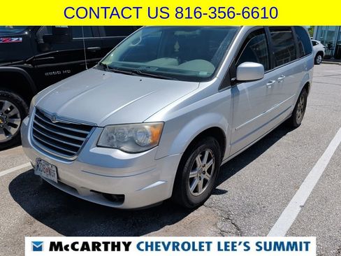 Used 2010 Chrysler Town & Country Touring FWD image 1