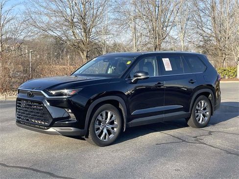 Used 2024 Toyota Grand Highlander Limited image 1