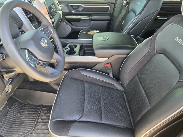 Used 2025 RAM 1500 Laramie AWD/4WD image 16