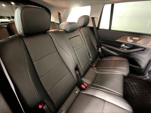 Certified 2023 Mercedes-Benz GLS 450 4MATIC image 19