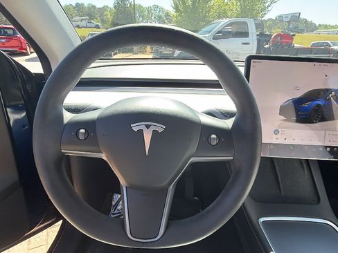 Used 2023 Tesla Model Y Long Range image 26