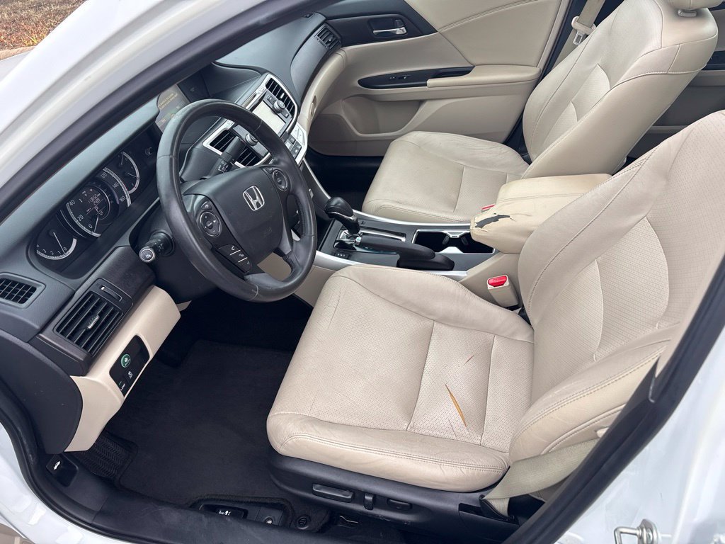 Used 2015 Honda Accord EX-L image 17