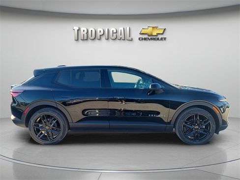 New 2026 Chevrolet Equinox EV LT image 6