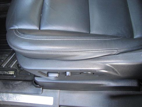 Used 2021 Chevrolet Tahoe Z71 w/ Luxury Package image 14