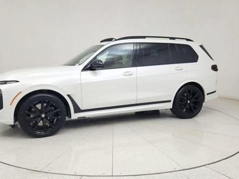 Used 2023 BMW X7 M60i AWD/4WD image 5