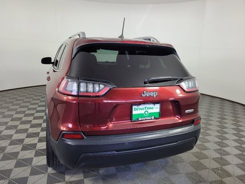 Used 2019 Jeep Cherokee Latitude Plus FWD image 6