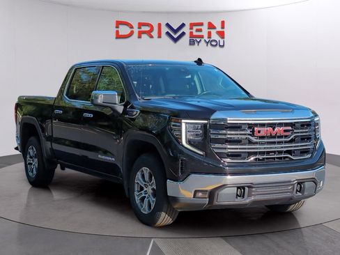 Used 2024 GMC Sierra 1500 SLT AWD/4WD image 7
