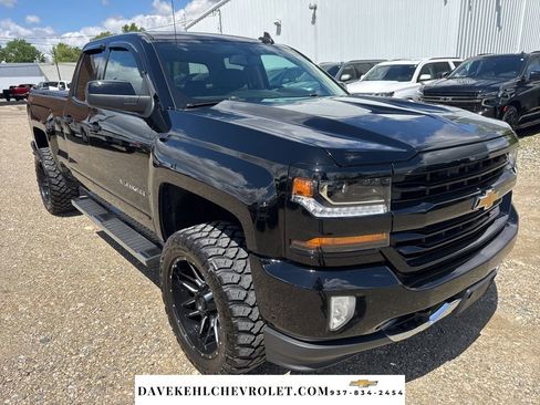 Used 2018 Chevrolet Silverado 1500 LT w/ All Star Edition AWD/4WD image 7