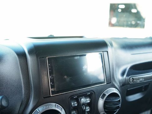 Used 2017 Jeep Wrangler Unlimited Sport w/ Quick Order Package 24S image 22