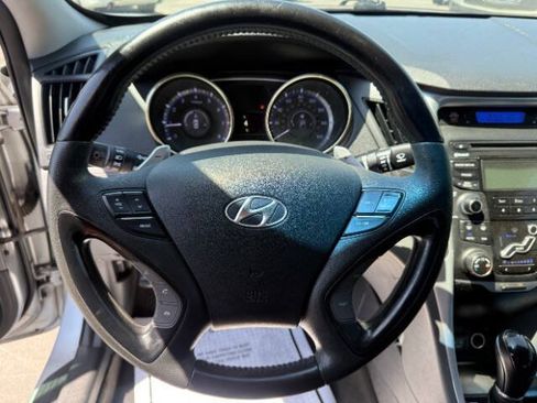 Used 2013 Hyundai Sonata SE FWD image 12