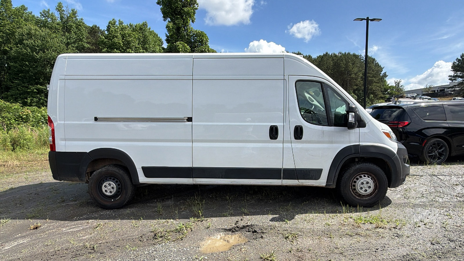 Used 2024 RAM ProMaster 2500 w/ Convenience Group FWD image 7
