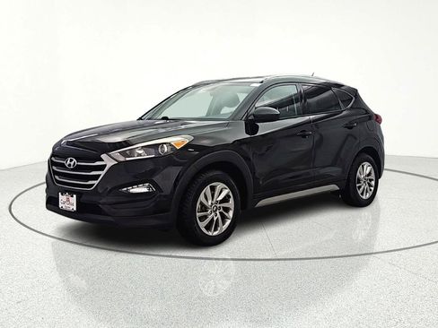 Used 2017 Hyundai Tucson SE image 3