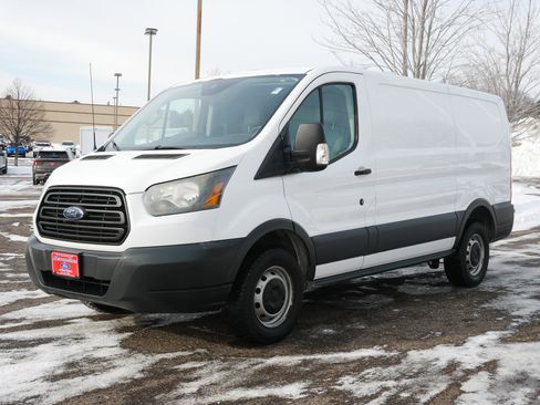 Used 2015 Ford Transit 250 130 Low Roof image 3