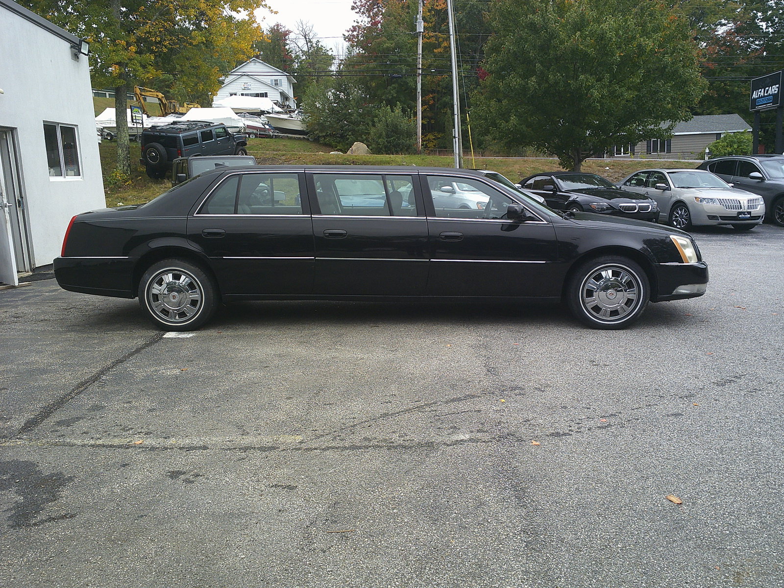 Used 2010 Cadillac DTS Limousine FWD image 4