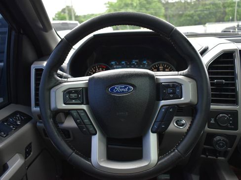 Used 2017 Ford F150 Lariat w/ Equipment Group 501A Mid AWD/4WD image 14