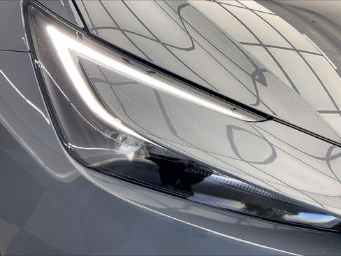 New 2026 Toyota Prius XLE image 15