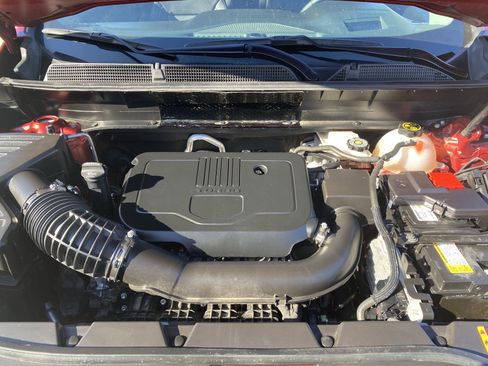 Used 2023 GMC Acadia SLT w/ Technology Package image 37