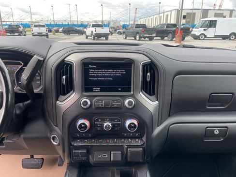 Used 2019 GMC Sierra 1500 Denali w/ Denali Ultimate Package image 11