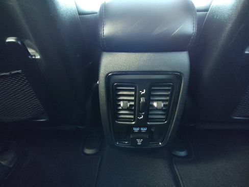 Used 2020 Jeep Grand Cherokee Limited image 37