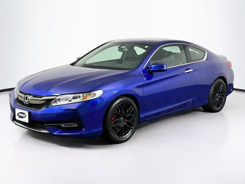 Used 2017 Honda Accord EX-L image 10