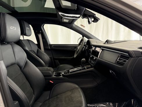 Certified 2023 Porsche Macan GTS image 16