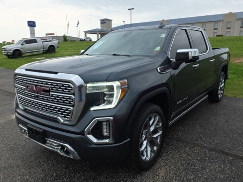 Used 2021 GMC Sierra 1500 Denali w/ Denali Ultimate Package image 3
