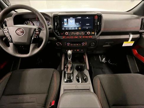 New 2025 Nissan Frontier PRO-4X w/ Pro Convenience Package image 5