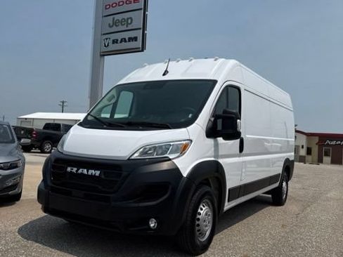 Used 2025 RAM ProMaster 2500 w/ Convenience Group FWD image 1