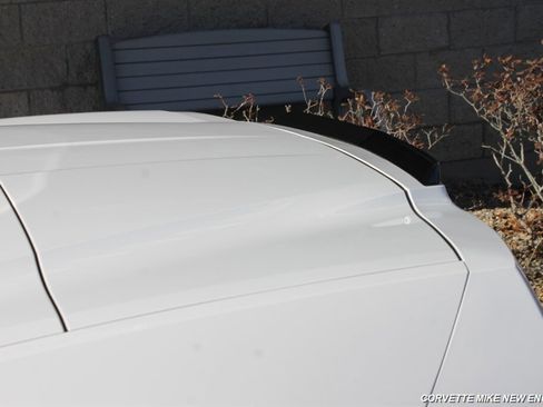 Used 2016 Chevrolet Corvette Stingray Convertible w/ Battery Protection Package image 13