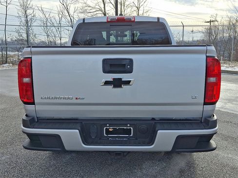 Used 2019 Chevrolet Colorado LT w/ LT Convenience Package image 9