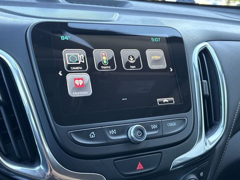 Used 2018 Chevrolet Equinox Premier FWD image 20