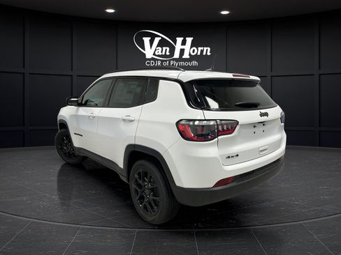 New 2026 Jeep Compass Latitude AWD/4WD image 5