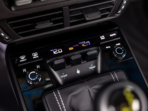 Certified 2025 Porsche 911 GT3 RWD image 57
