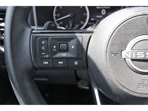 Used 2023 Nissan Rogue SV AWD/4WD image 11